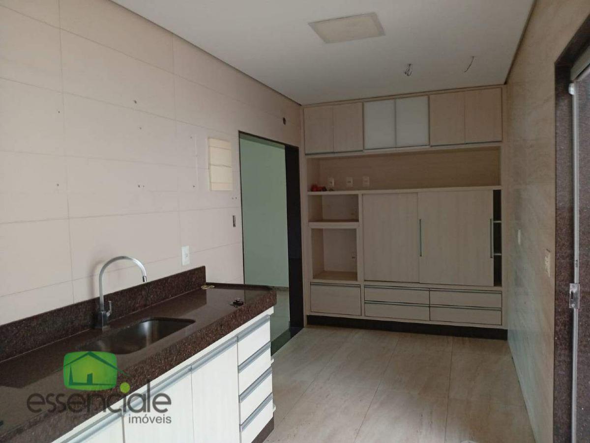 Casa, Jardim Riacho das Pedras, 3 Quartos, 4 Vagas, 2 Suítes