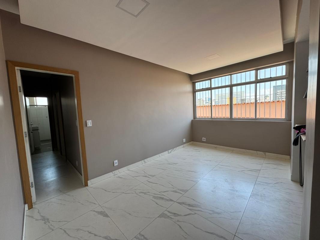 Apartamento, Carlos Prates, 2 Quartos, 1 Vaga