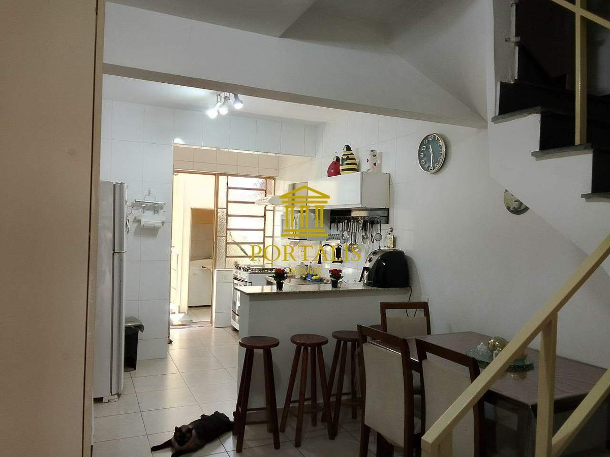 Casa, Esplanada, 4 Quartos, 1 Vaga, 1 Suíte