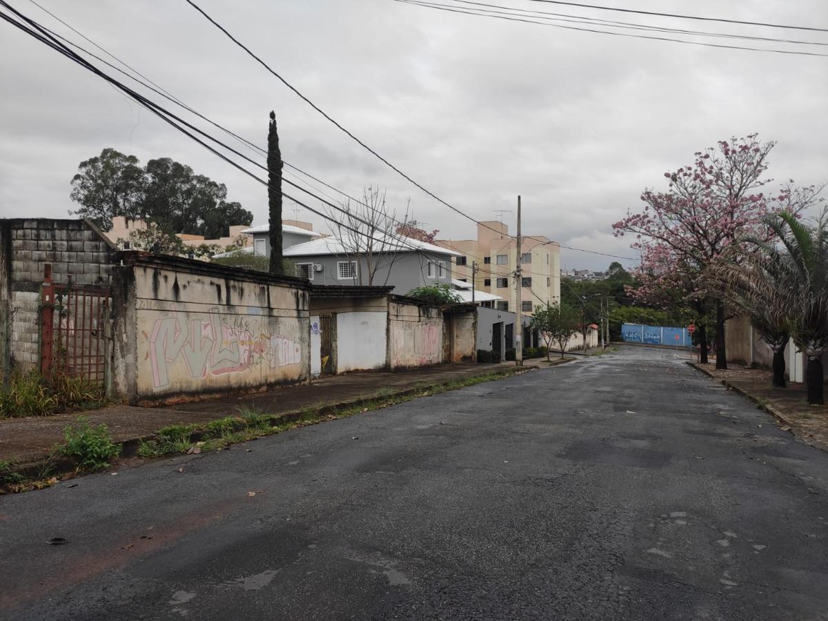 Lote, Bandeirantes (pampulha), 0 Quarto, 0 Vaga