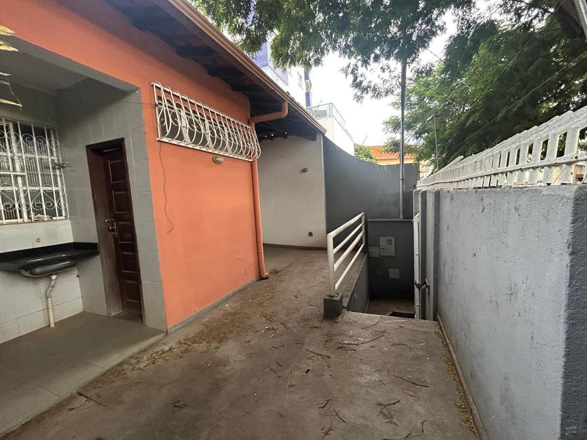 Casa, Fernão Dias, 3 Quartos, 3 Vagas, 1 Suíte