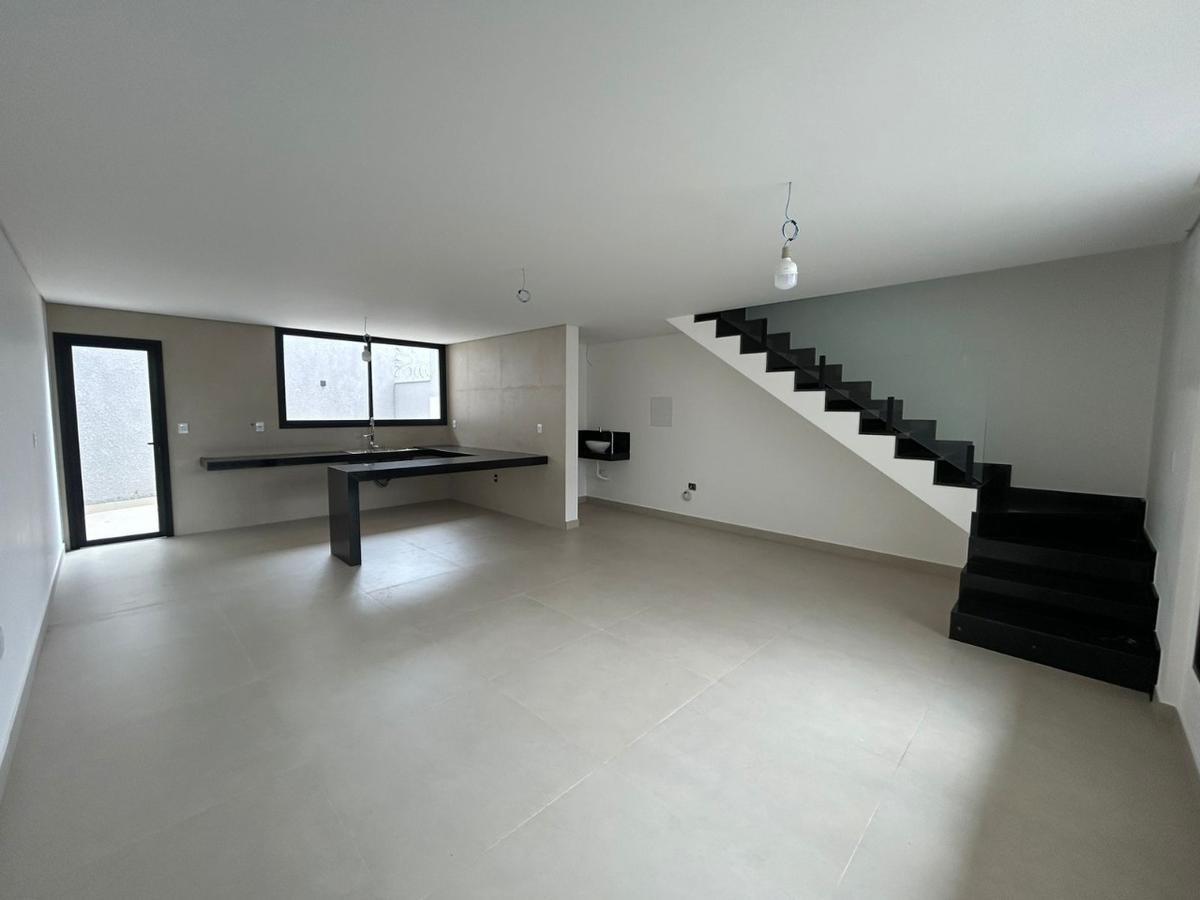 Casa, Fonte Grande, 3 Quartos, 2 Vagas, 1 Suíte