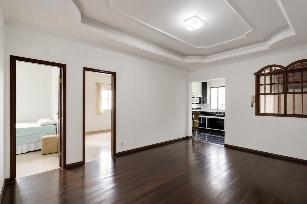 Casa, Castelo, 3 Quartos, 7 Vagas, 2 Suítes