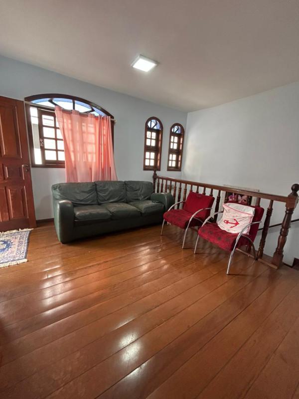 Casa, Castelo, 6 Quartos, 4 Vagas, 3 Suítes