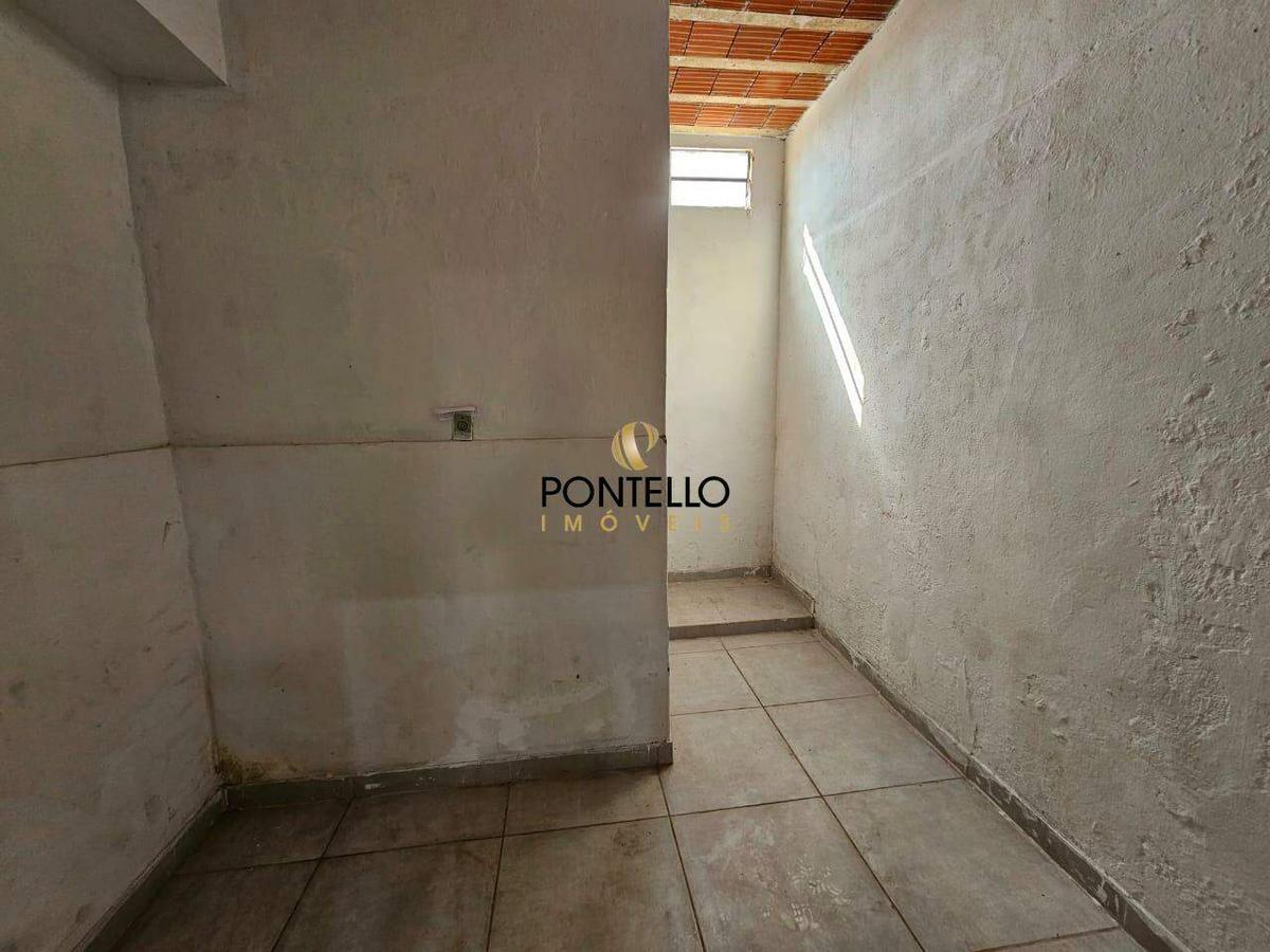 Casa, Esperança, 4 Quartos, 2 Vagas, 1 Suíte