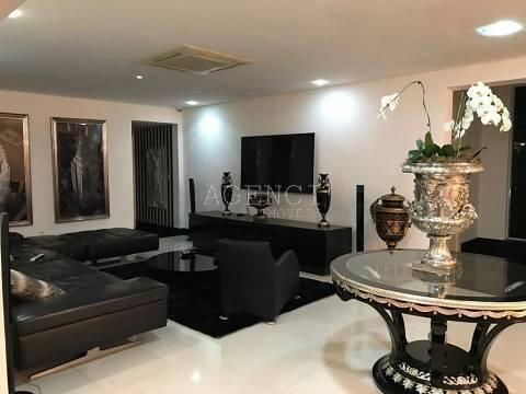 Casa, São Luiz (pampulha), 4 Quartos, 0 Vaga, 4 Suítes