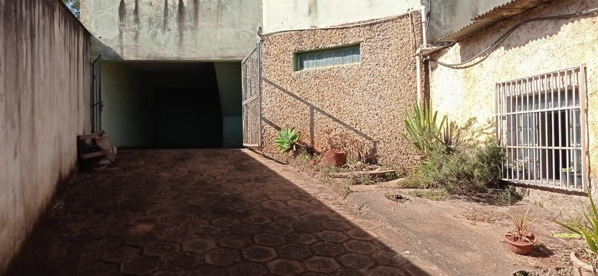 Casa, Centro, 3 Quartos, 3 Vagas, 1 Suíte