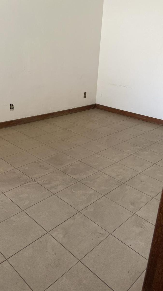 Casa, Názia I, 3 Quartos, 1 Vaga, 3 Suítes