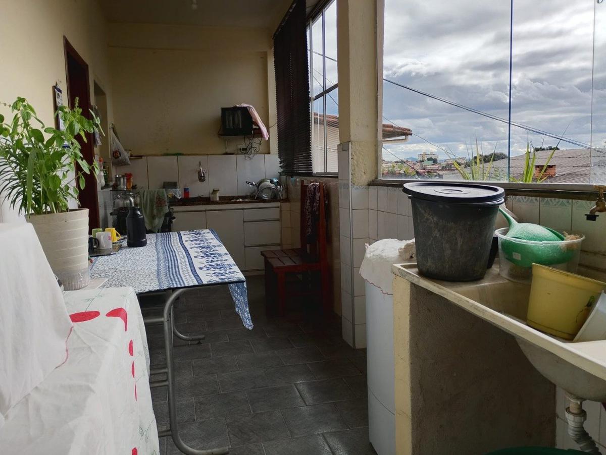 Casa, Candelária, 4 Quartos, 6 Vagas