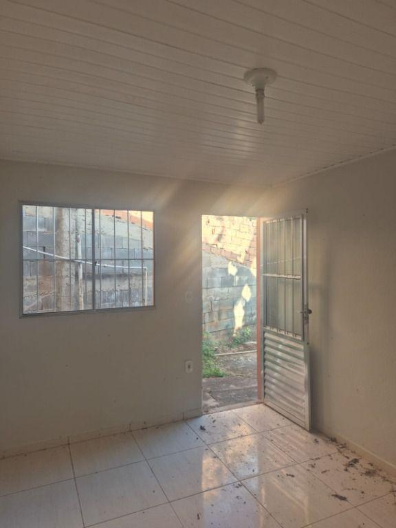 Casa, Esplanada, 2 Quartos, 0 Vaga