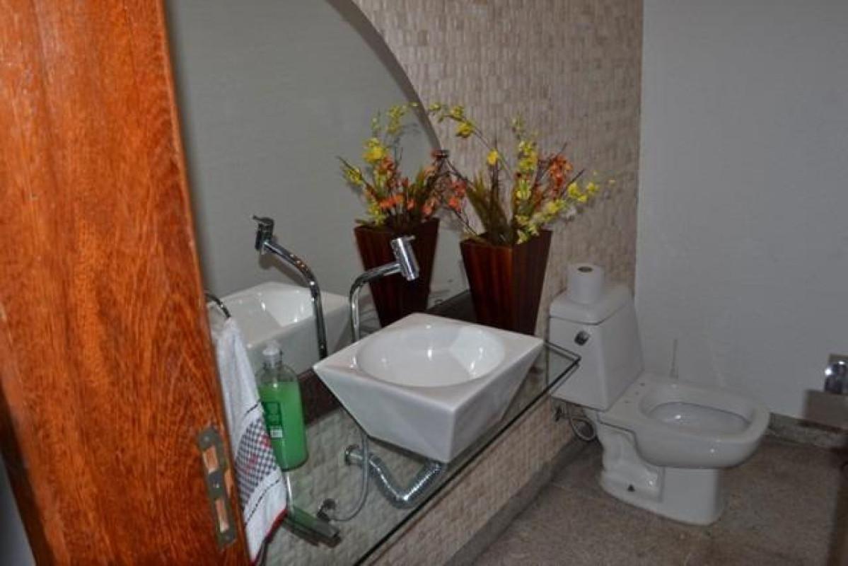 Casa, Jardim Riacho das Pedras, 3 Quartos, 4 Vagas, 2 Suítes