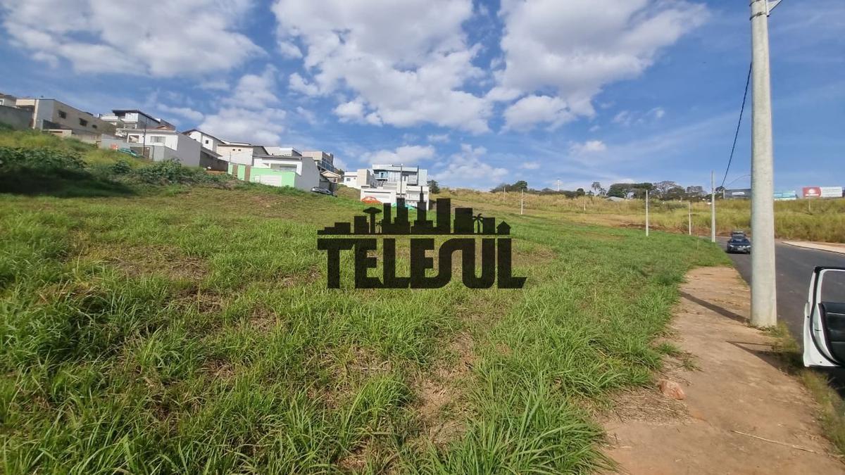 Lote, Santa Luiza, 0 Quarto, 0 Vaga
