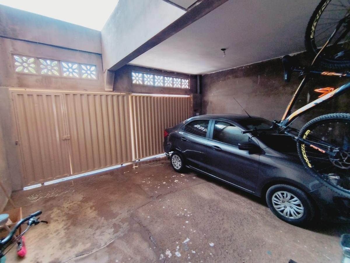 Casa, Céu Azul, 3 Quartos, 4 Vagas, 1 Suíte