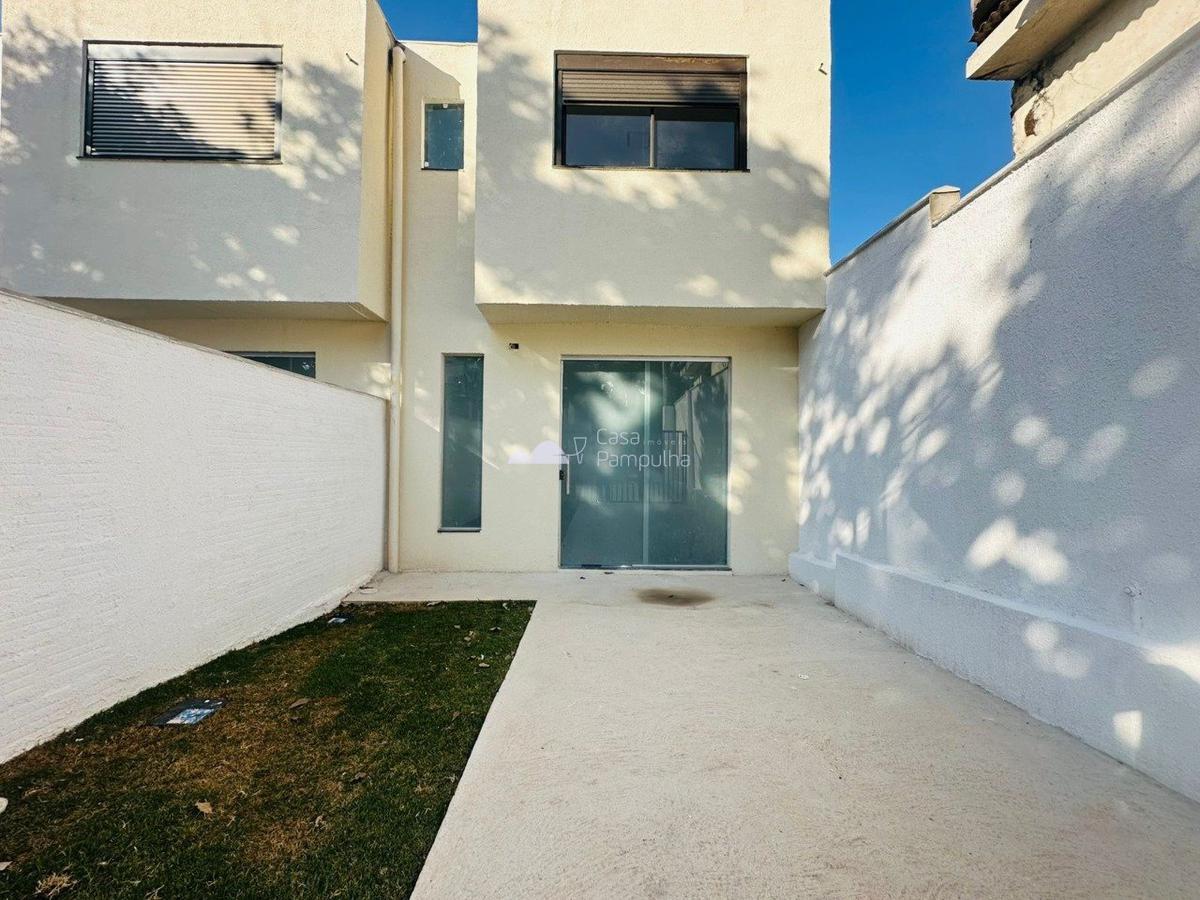 Casa, Santa Branca, 3 Quartos, 2 Vagas, 1 Suíte