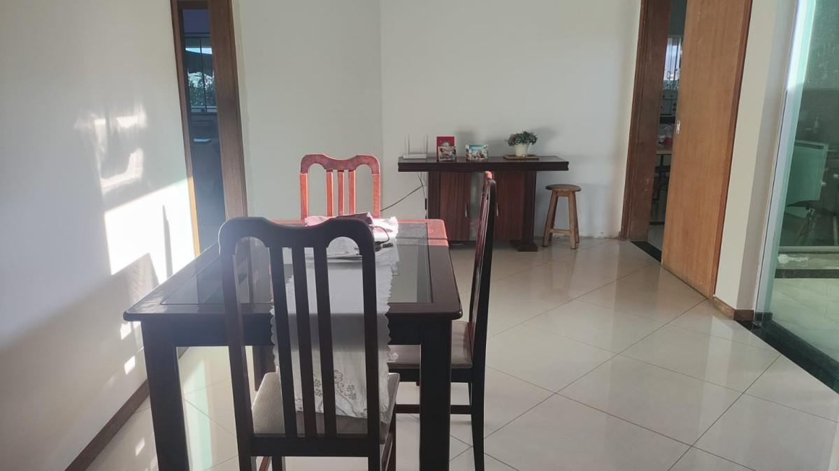 Casa, Lindéia, 5 Quartos, 6 Vagas, 1 Suíte