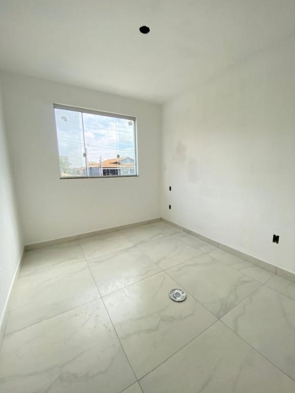 Casa, Jardim das Flores, 2 Quartos, 1 Vaga