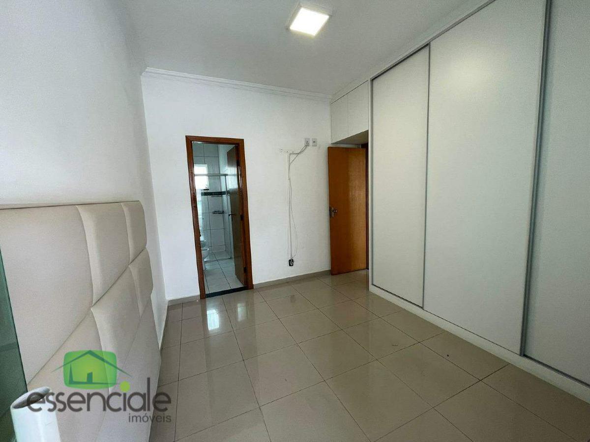 Casa, Europa, 3 Quartos, 2 Vagas, 1 Suíte