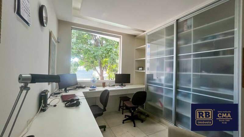 Casa, Vila Paris, 6 Quartos, 7 Vagas, 2 Suítes