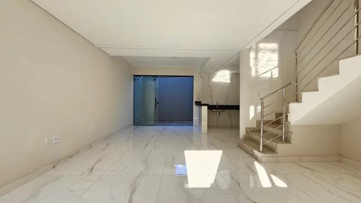 Casa, Santa Mônica, 3 Quartos, 2 Vagas, 1 Suíte