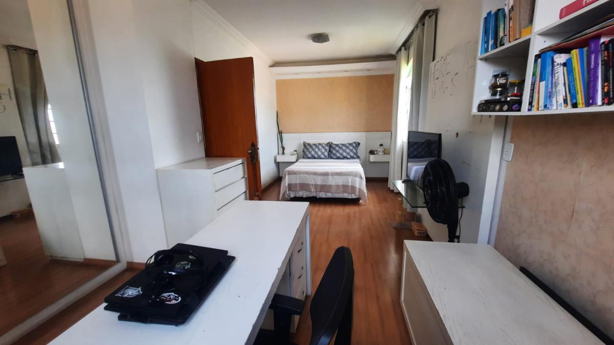 Cobertura, Cachoeirinha, 3 Quartos, 2 Vagas, 1 Suíte