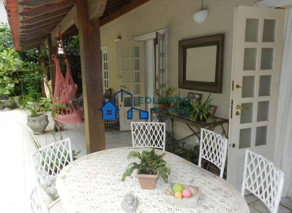 Casa, Santa Lúcia, 6 Quartos, 10 Vagas, 3 Suítes