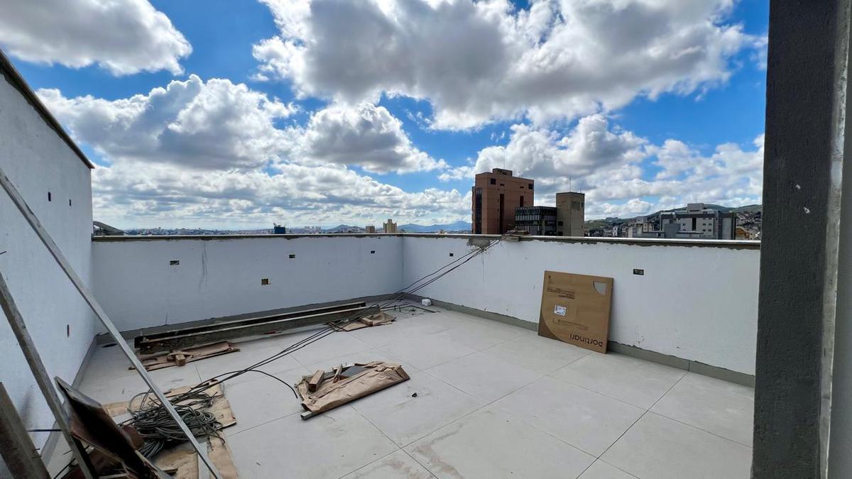 Cobertura, Santa Efigênia, 2 Quartos, 2 Vagas, 1 Suíte