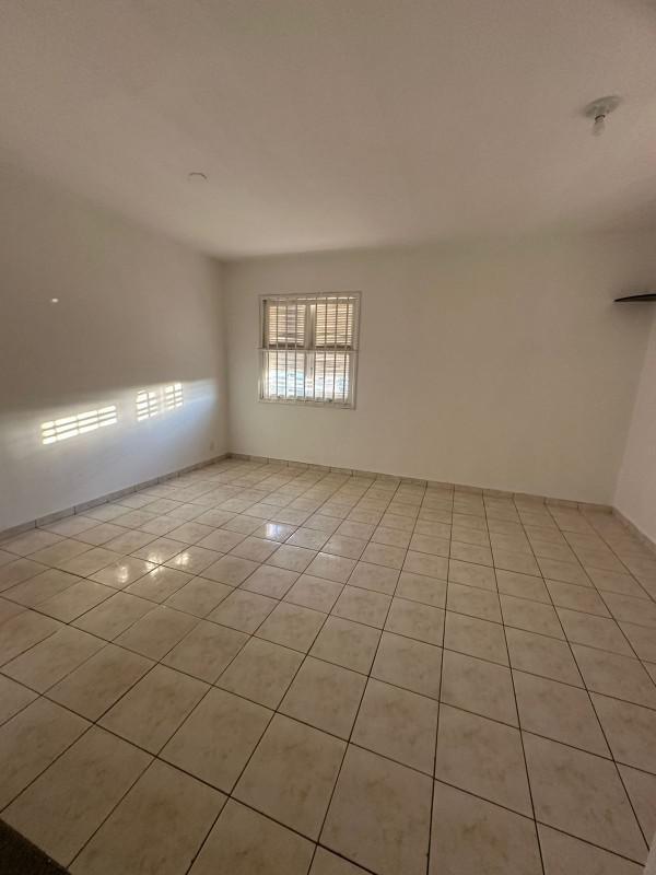 Casa Comercial, Bom Pastor, 0 Quarto, 2 Vagas