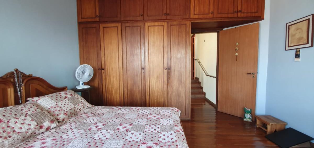 Casa, João Pinheiro, 5 Quartos, 4 Vagas, 1 Suíte