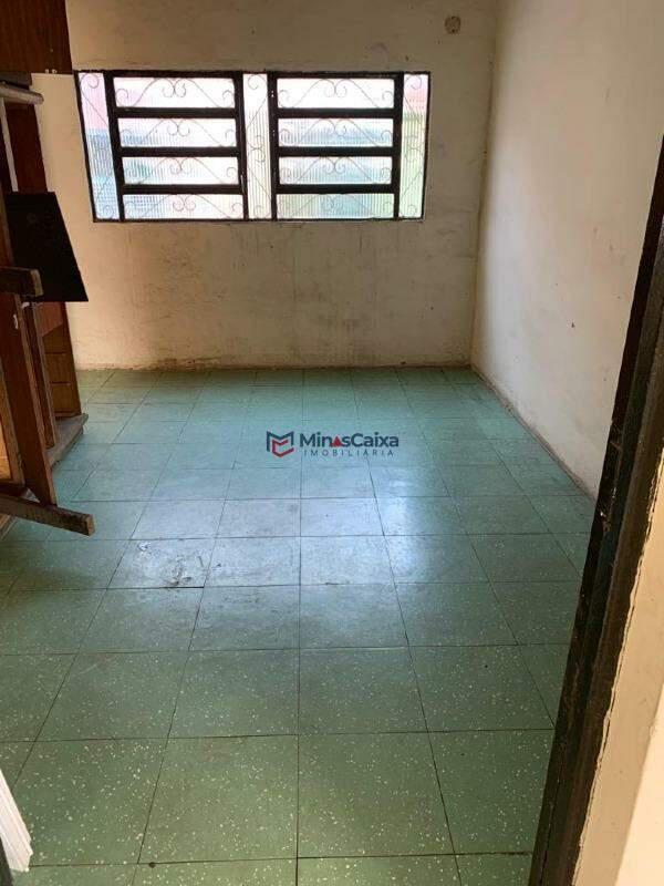 Casa, Centro Sul, 4 Quartos, 2 Vagas, 2 Suítes