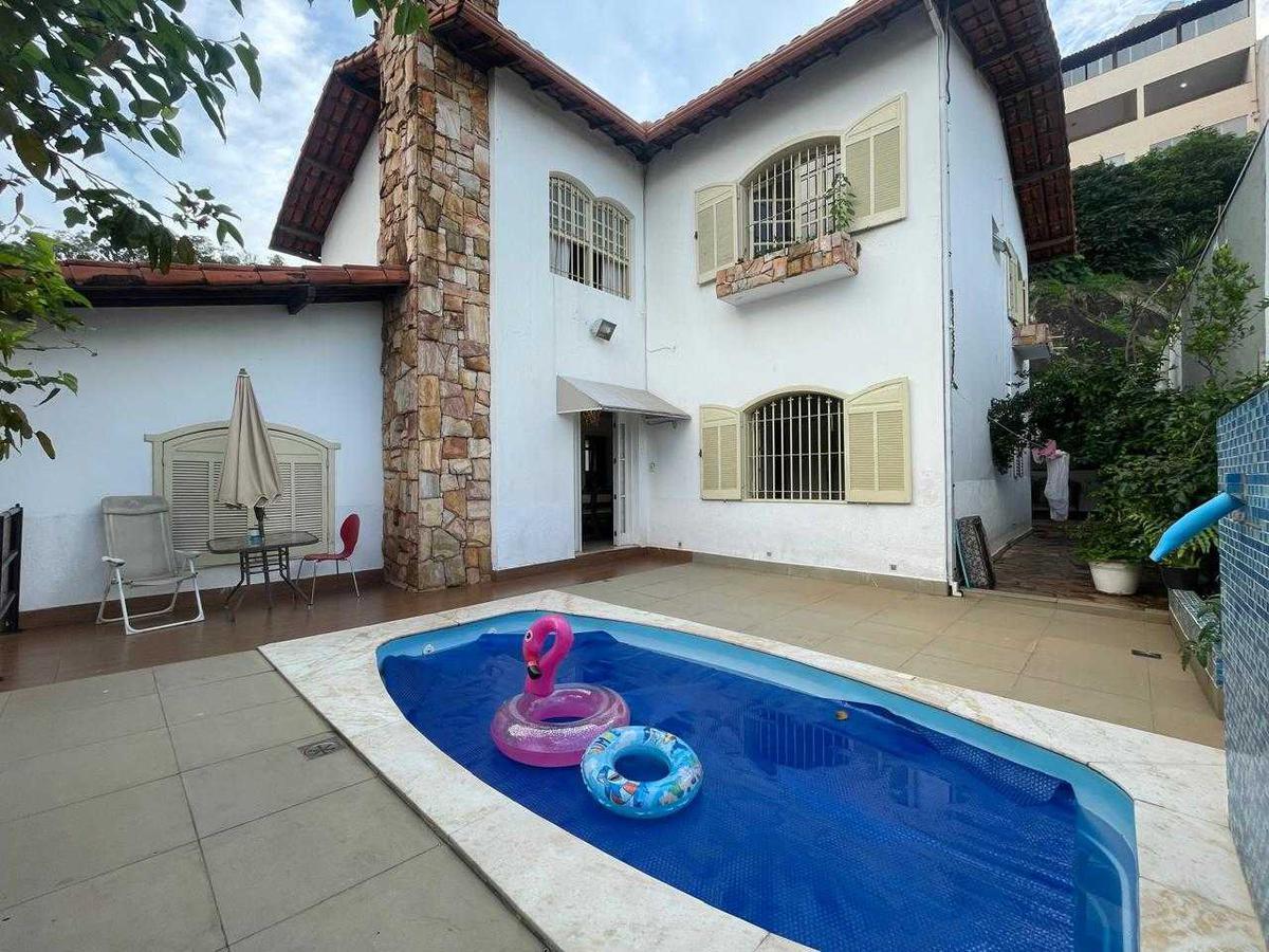 Casa, Santa Lúcia, 5 Quartos, 4 Vagas, 1 Suíte