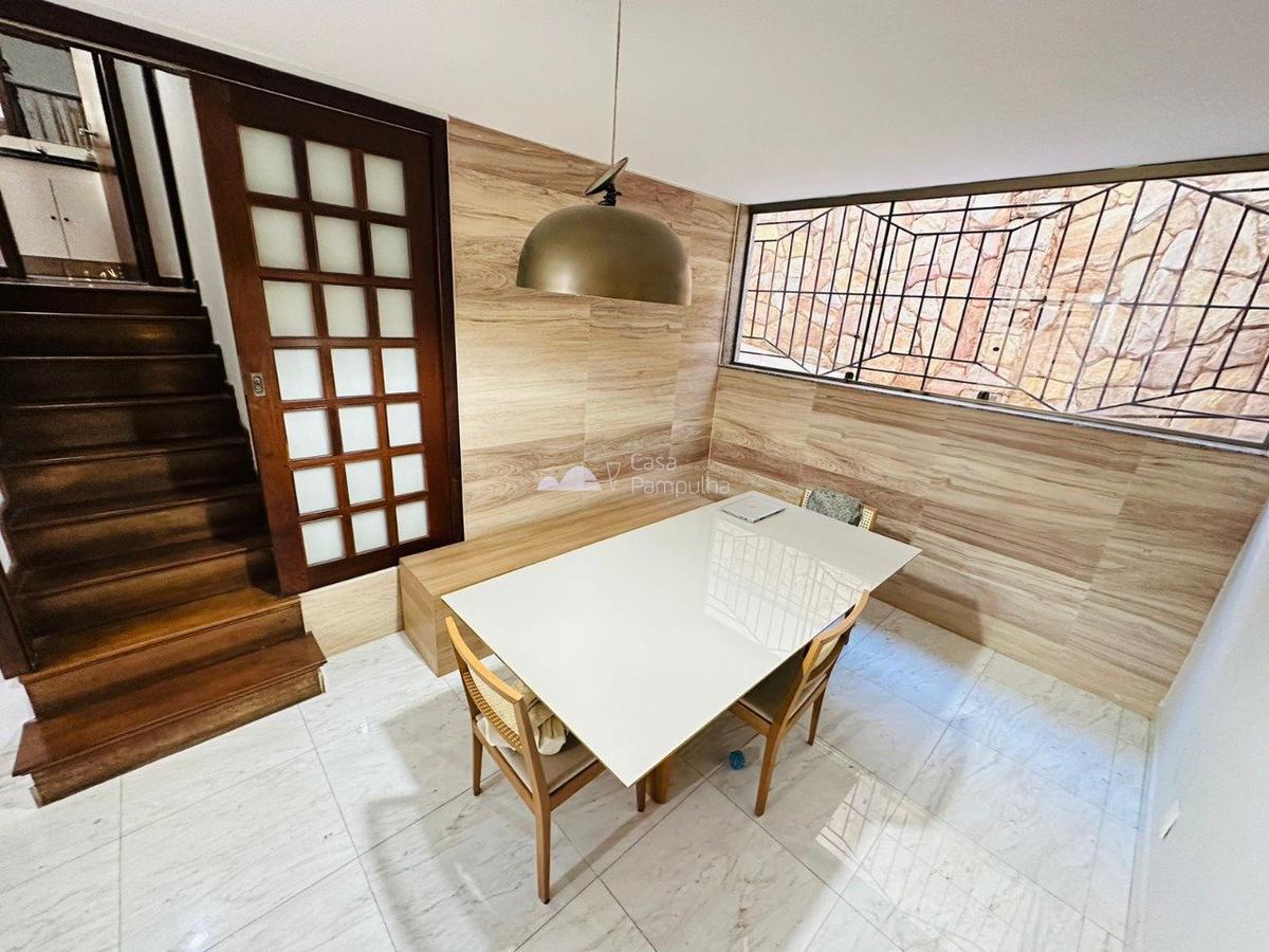 Casa, Santa Branca, 5 Quartos, 4 Vagas, 2 Suítes