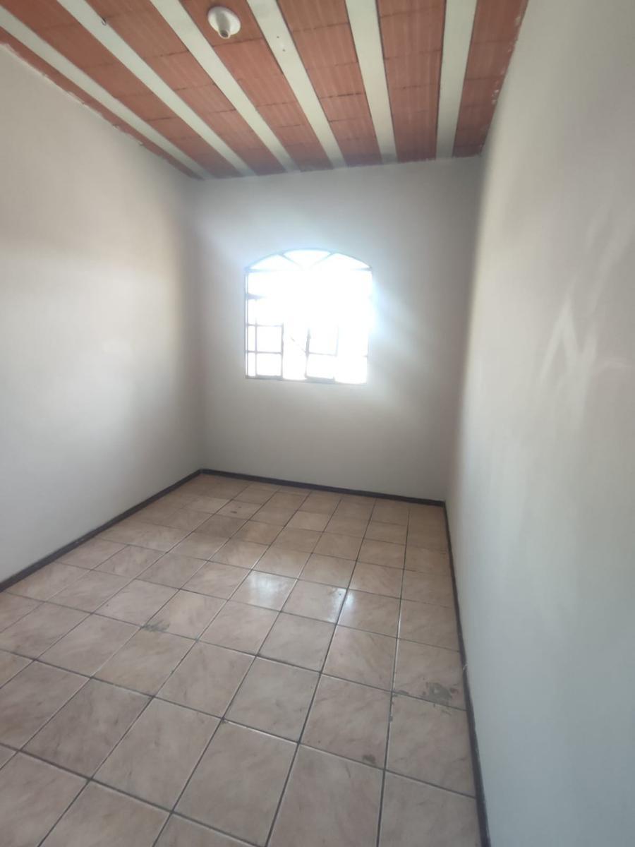 Casa, Nova Cachoeirinha, 1 Quarto, 0 Vaga