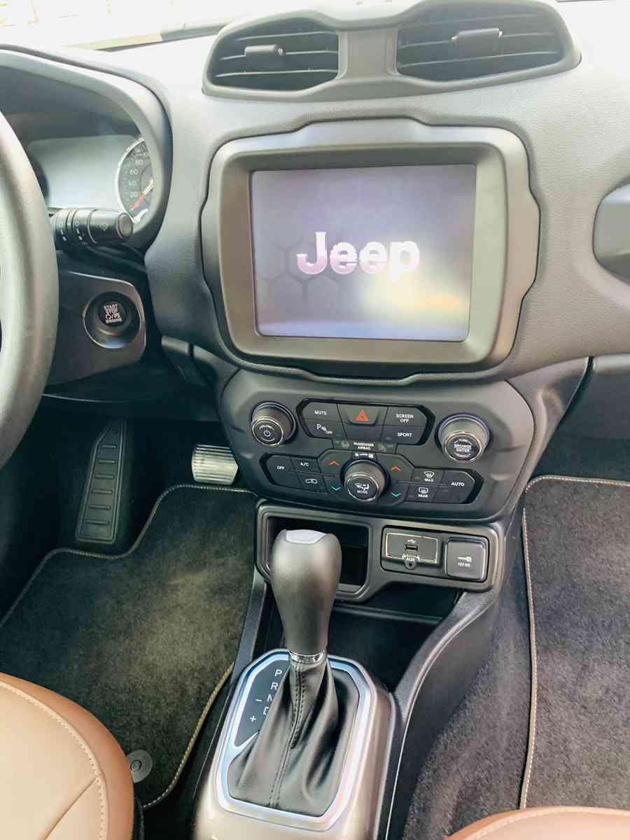 Jeep Renegade Limited 1.8 4x2 Flex 16v Aut.
