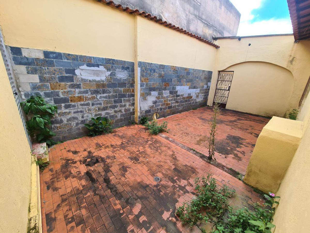 Casa, Renascença, 4 Quartos, 8 Vagas