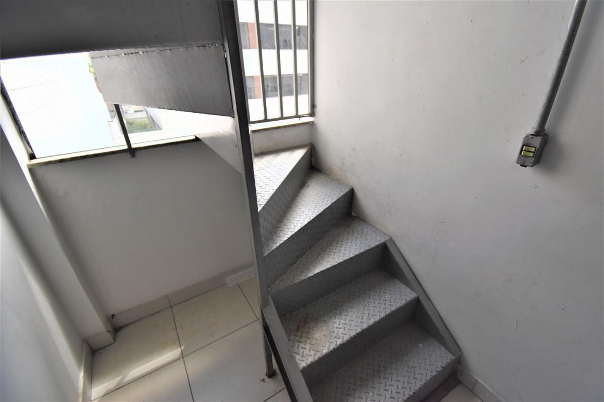 Andar, São José, 0 Quarto, 1 Vaga