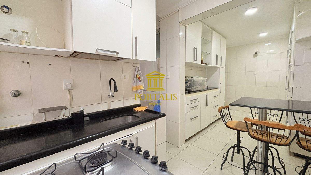 Apartamento, Centro, 3 Quartos, 0 Vaga