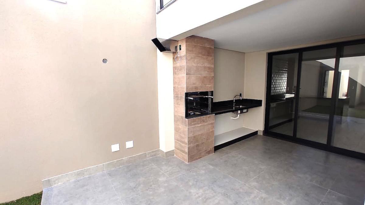 Casa, Jaraguá, 4 Quartos, 3 Vagas, 1 Suíte