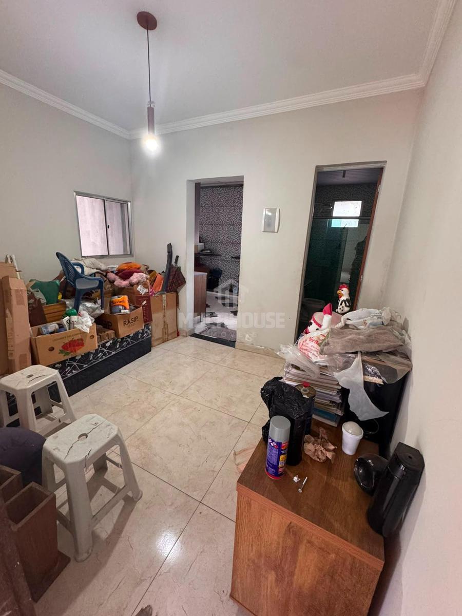 Casa, Candelária, 4 Quartos, 3 Vagas, 1 Suíte