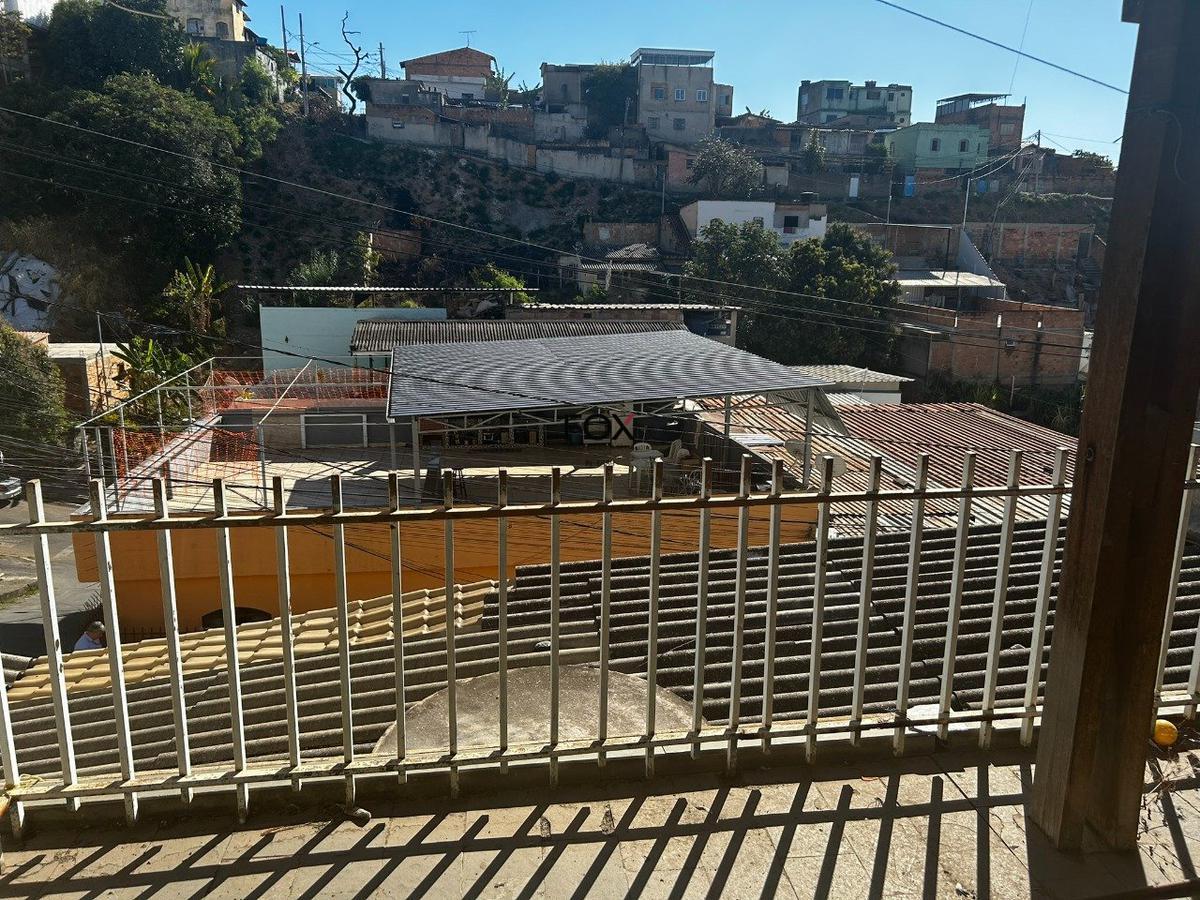 Casa, Nova Esperança, 6 Quartos, 1 Vaga, 1 Suíte