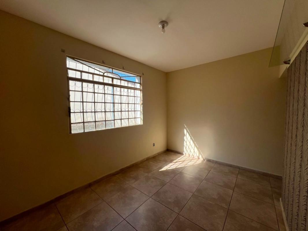 Apartamento, Sagrada Família, 2 Quartos, 1 Vaga