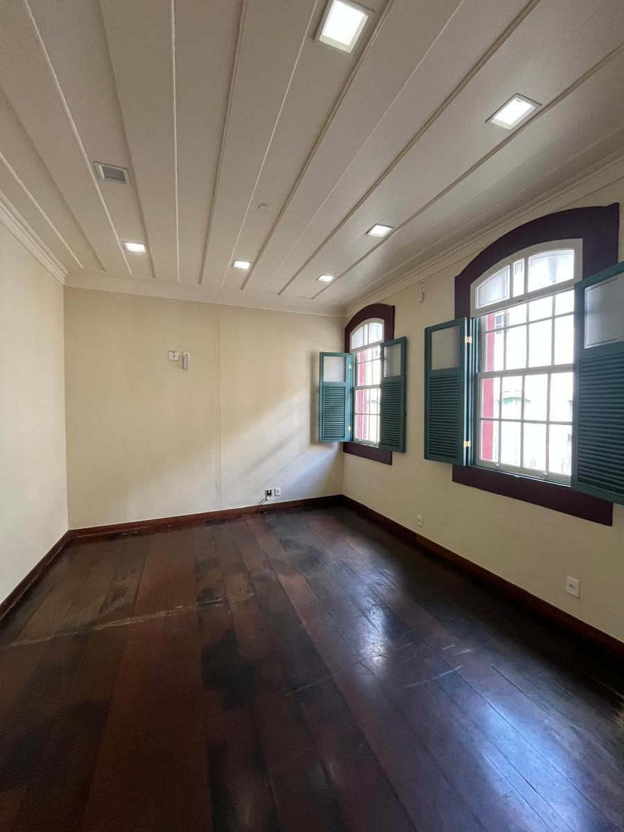 Andar, Centro, 0 Quarto, 0 Vaga