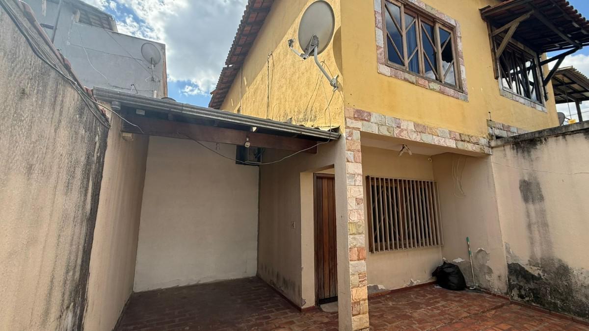 Casa, Arvoredo, 4 Quartos, 2 Vagas, 1 Suíte