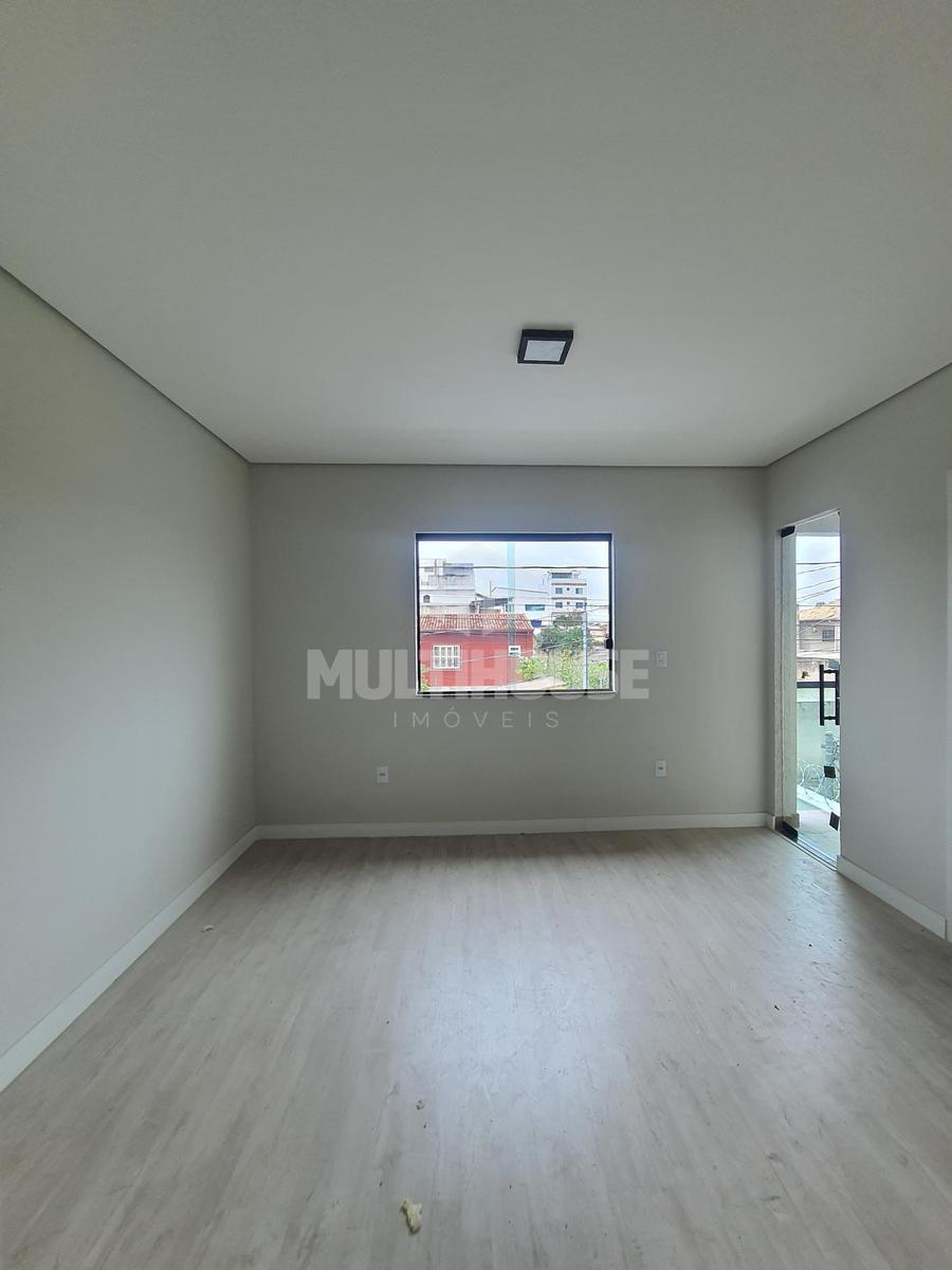 Casa, Jardim Leblon, 3 Quartos, 0 Vaga, 1 Suíte