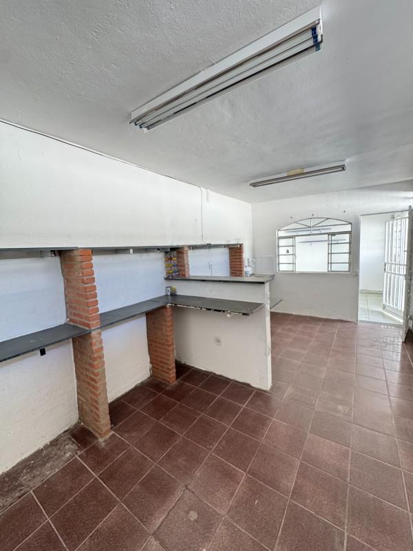 Andar, Barreiro, 0 Quarto, 5 Vagas