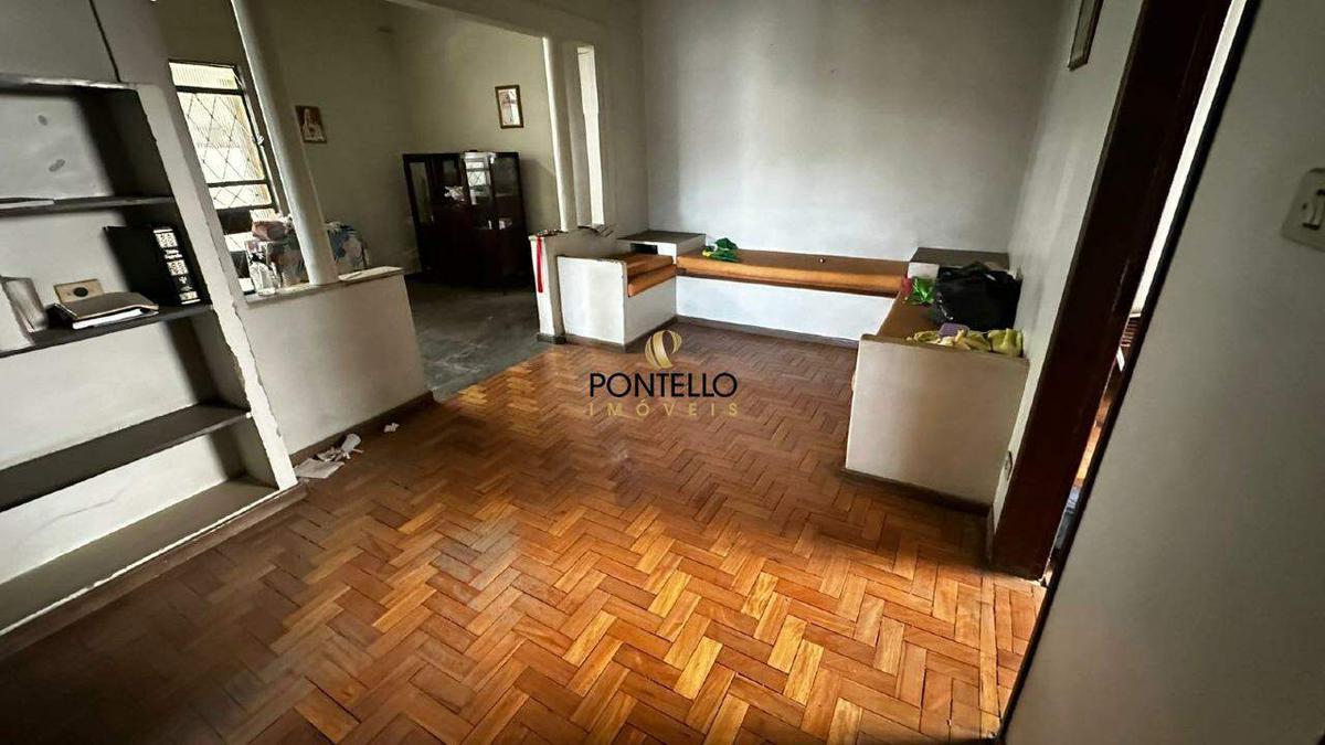 Casa, Centro, 3 Quartos, 0 Vaga