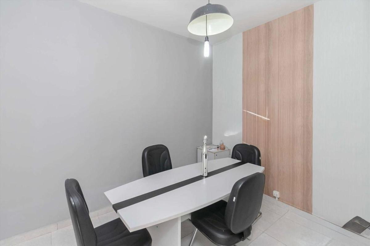 Prédio, Floresta, 0 Quarto, 0 Vaga