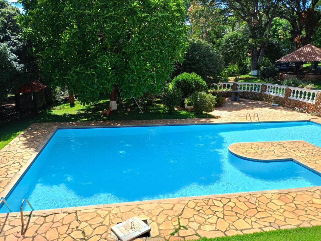 Fazenda, Ravena, 5 Quartos, 2 Vagas, 4 Suítes