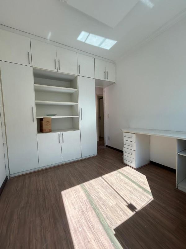 Casa, Castelo, 3 Quartos, 4 Vagas, 1 Suíte