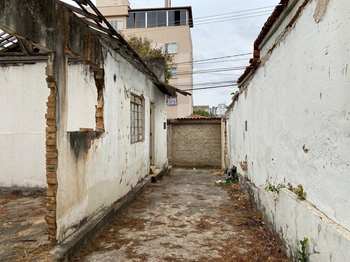 Lote, Padre Eustáquio, 0 Quarto, 0 Vaga