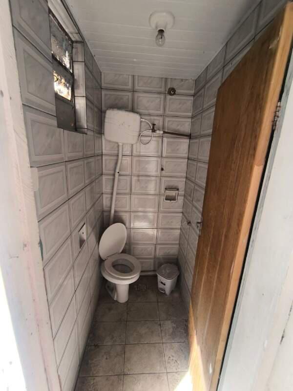 Casa Comercial, Prado, 2 Quartos, 0 Vaga